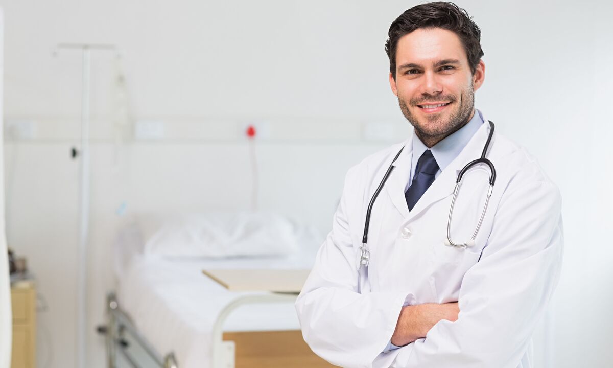 the doctor prescribes medications to treat prostatitis based on test results